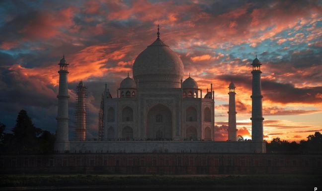Taj Mahal Sunrise Tour